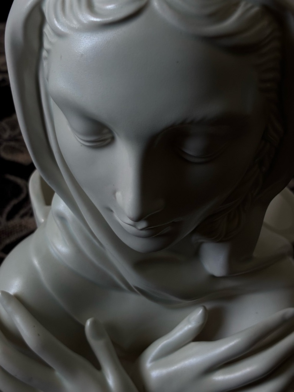 Contemporary White Madonna Sculpture - Unbranded Home Art Accent - Picture 6 of 12